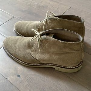 Banana Republic Suede Chukka Boots